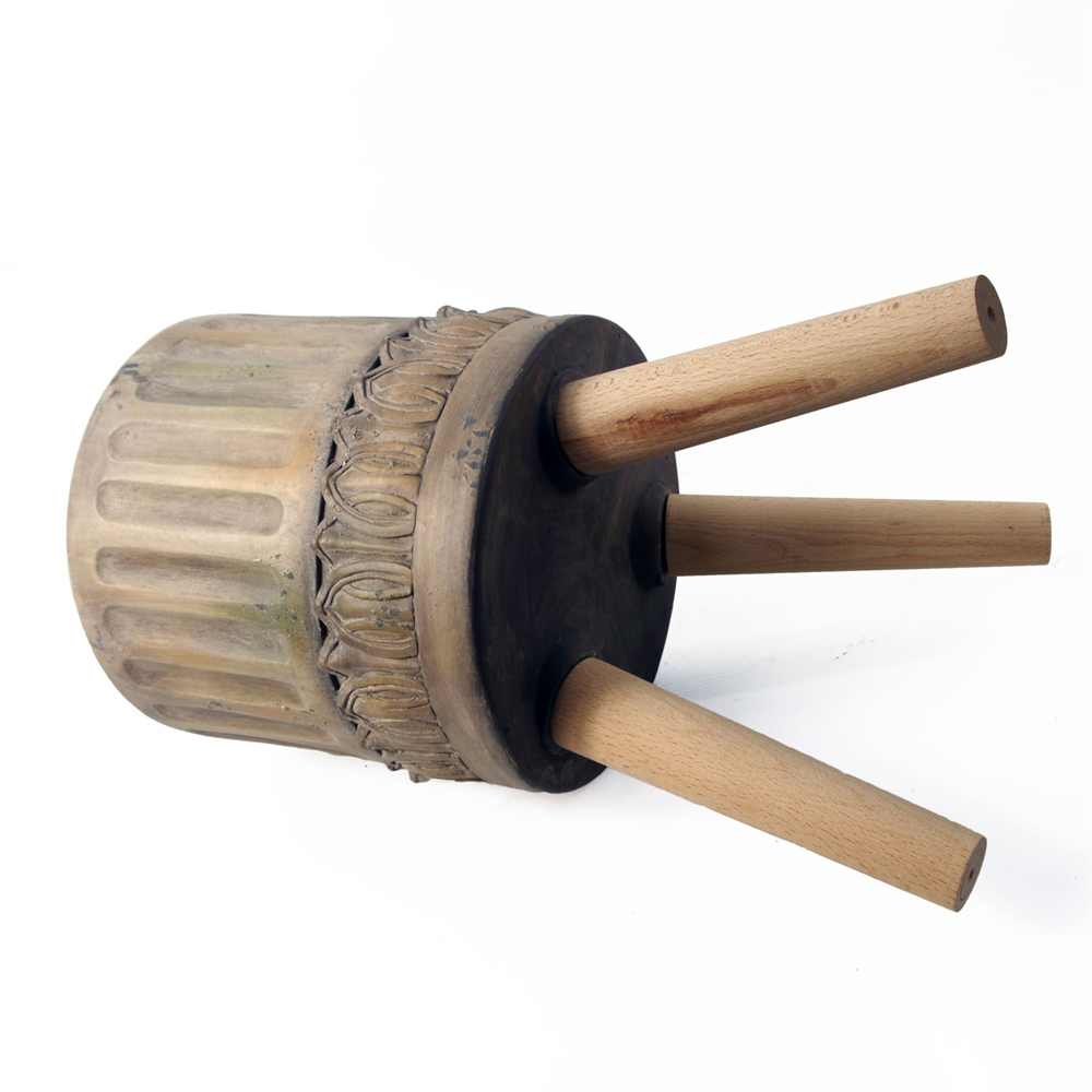 Leaf Ridged Composite Planter with Stand Image 4