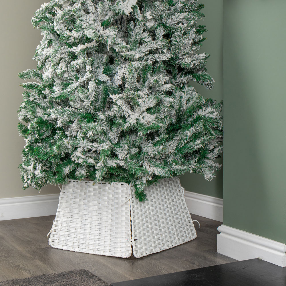 Samuel Alexander White Foldable Faux Rattan Christmas Tree Skirt 47cm Image 4