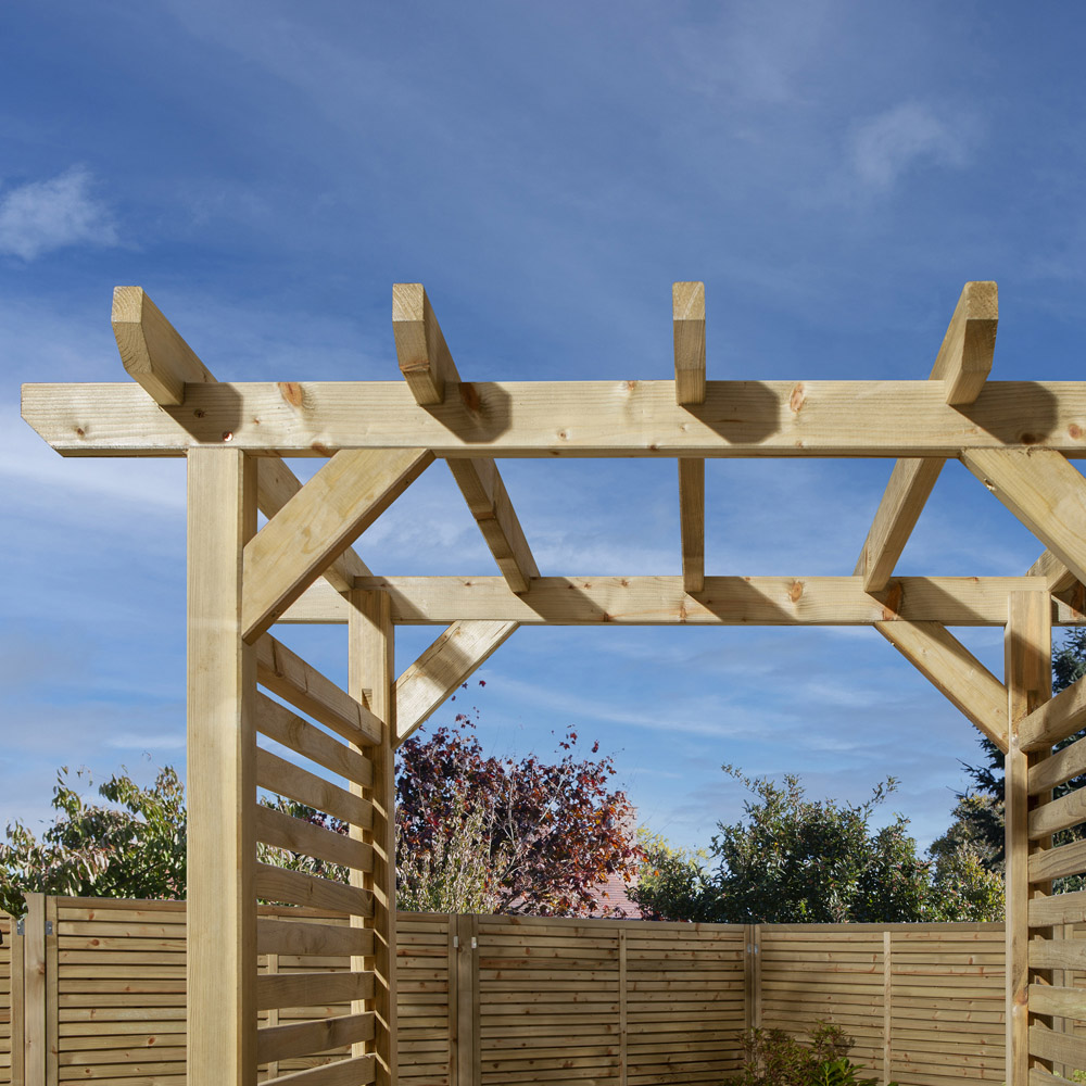 Rowlinson Stapeley Wooden Arch Image 6