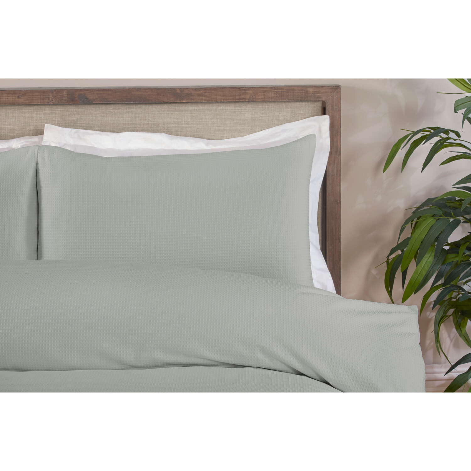 Divante Belgravia Super king Silver Waffle Duvet Cover and Pillowcase Set Image 3