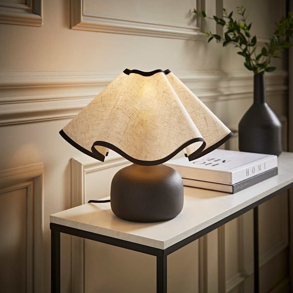 ValueLights Emilia Black Ceramic Table Lamp with Linen Wave Shade and Bulb Image 6