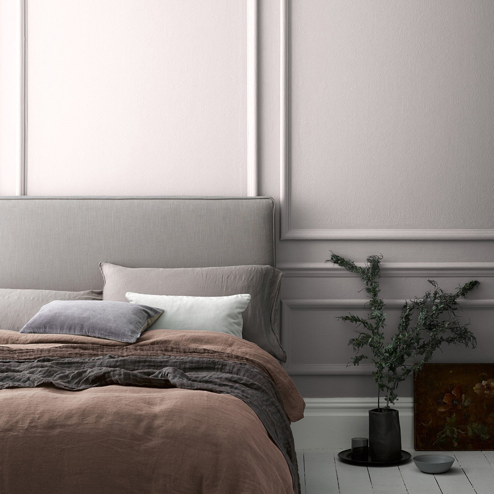 Crown Crafted Walls & Wood Softly Does It Luxurious Flat Matt Paint 2.5L Image 4