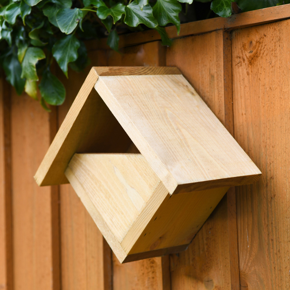Happy Beaks Robin Nest Box Image 6
