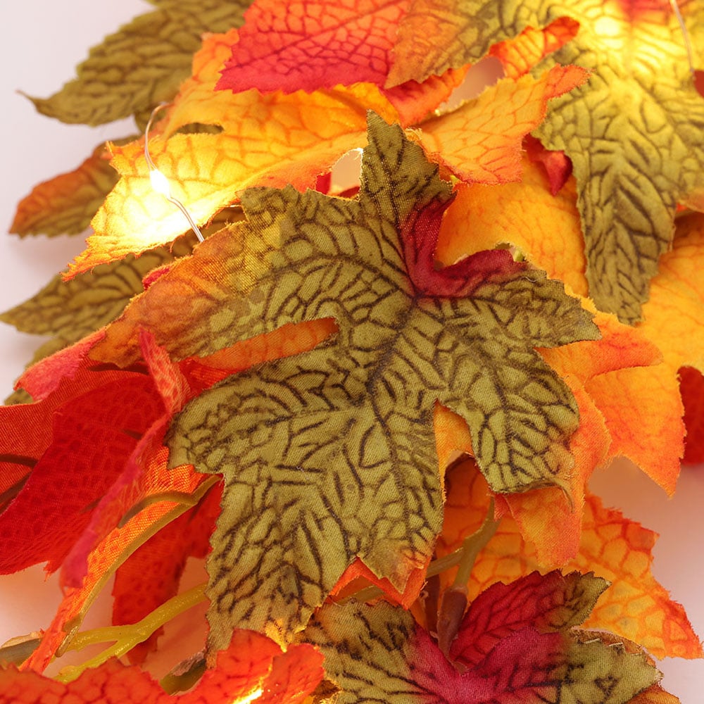 Living and Home LED Garland with Maple Leaves 200cm Image 4
