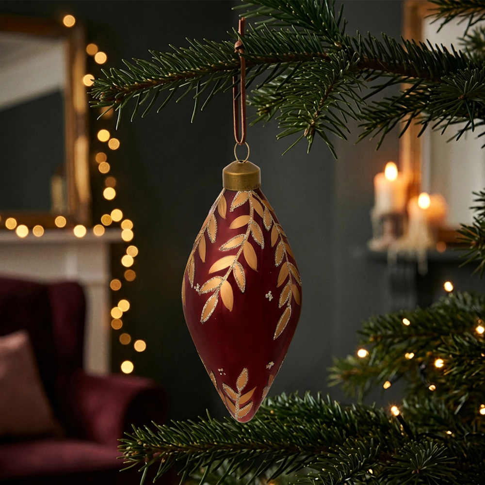 Auburn Leaf Bauble Image 2