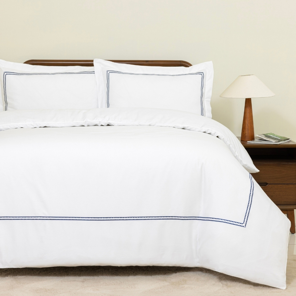 MHG Living Double Mayfair Navy 200 Thread Count Duvet Cover Set Image 1