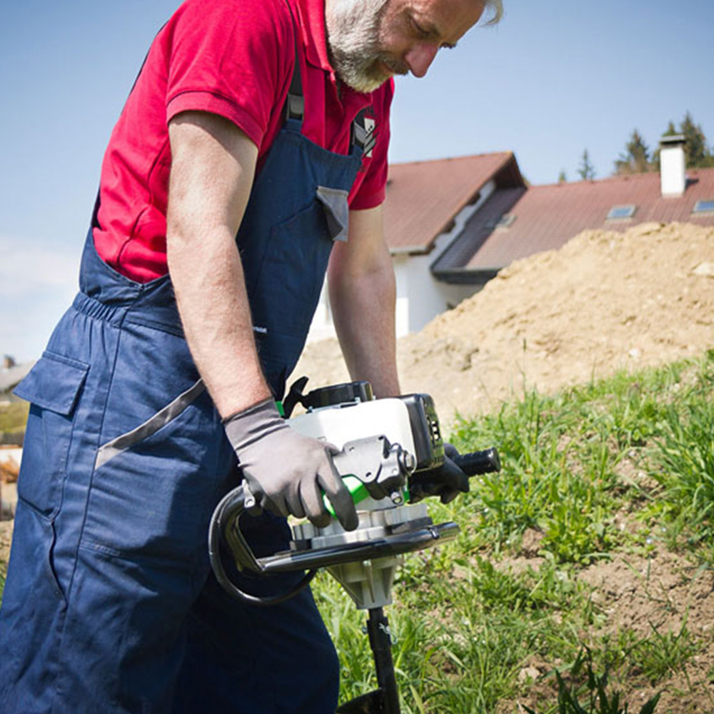 Zipper ZI-ELB70 Petrol Earth Auger Image 2