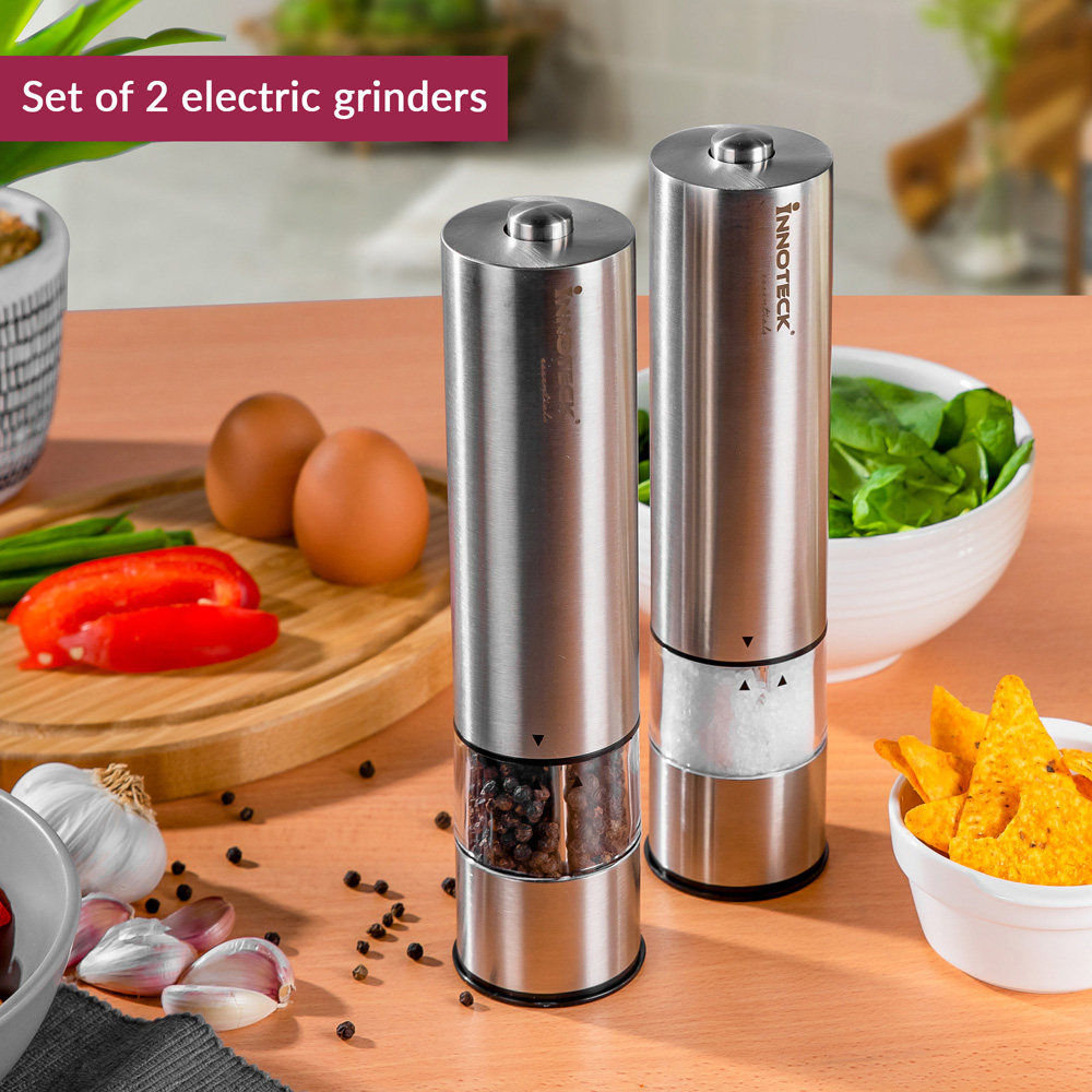 Innoteck Essentials Silver Stainless Steel Electric Salt and Pepper Mill Set Image 7