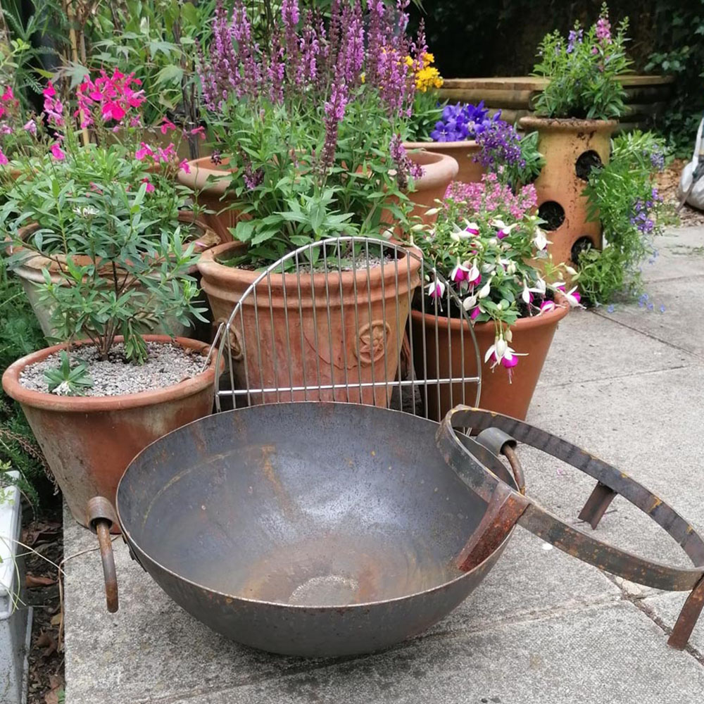 Inspirational Gifting Rustic Hand Made Steel Kadai BBQ and Fire Pit with Stand and Grill 60cm Image 4