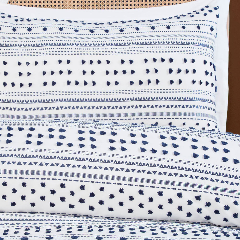 Berkley Duvet Set Navy and White King Image 5