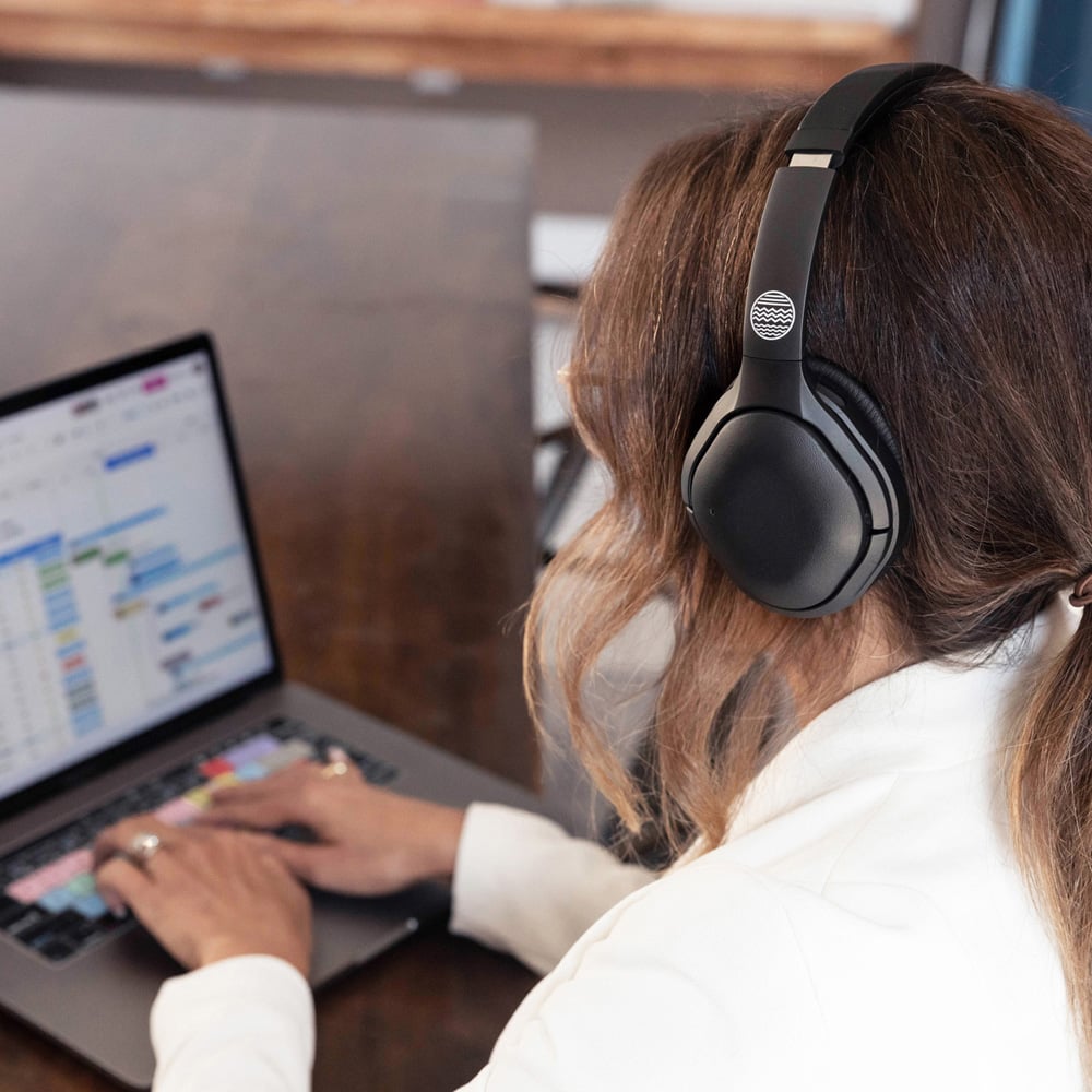 Our Pure Planet Platinum Bluetooth Headphones Image 8