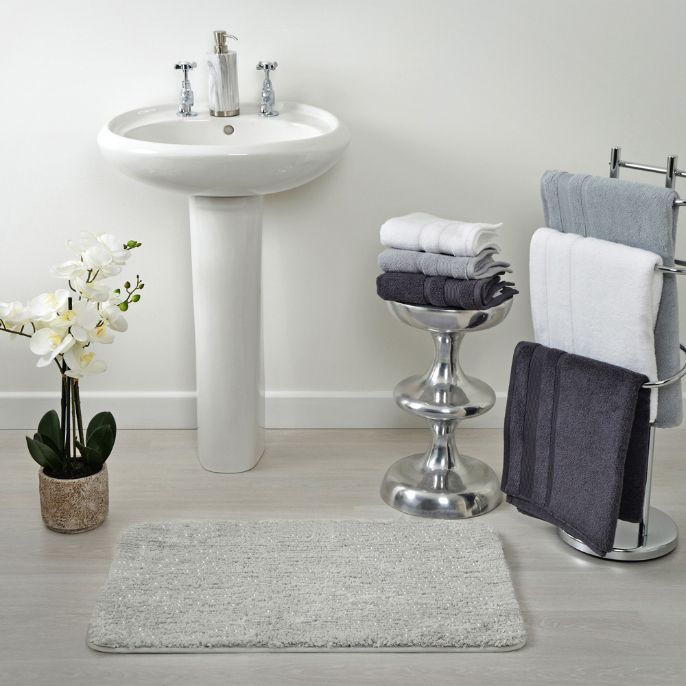 Allure Bath Fashions Sparkle Bling Light Grey Non Slip Bath Mat 40 x 60cm Image 2