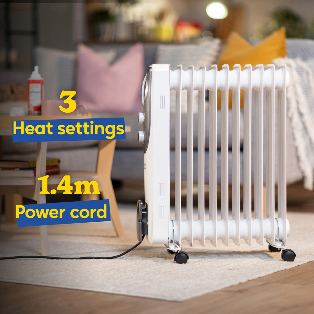 Russell Hobbs White 11-Fin Oil Filled Radiator 2500W Image 5