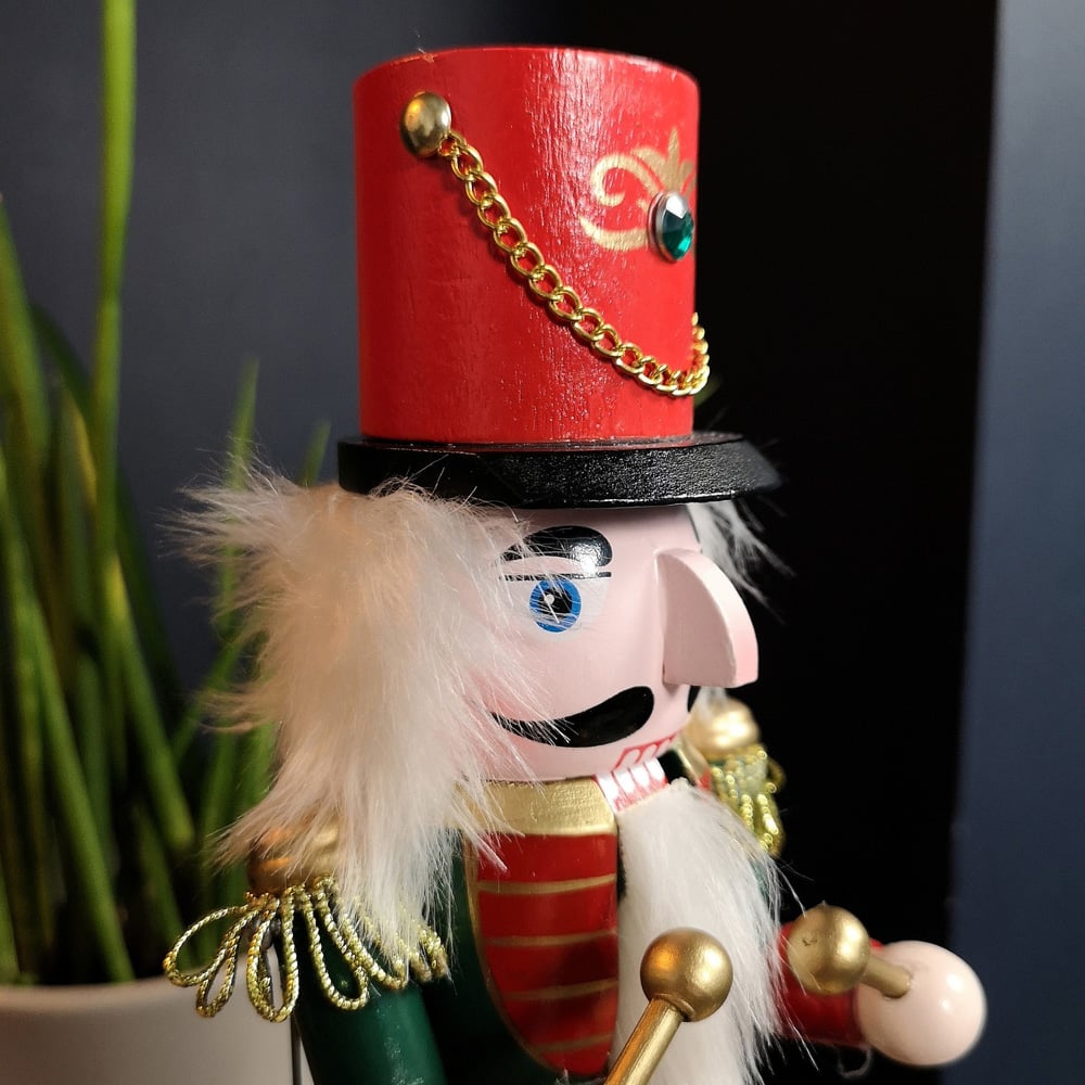 Samuel Alexander Wooden Musical Drummer Nutcracker Christmas Decoration 30cm Image 4