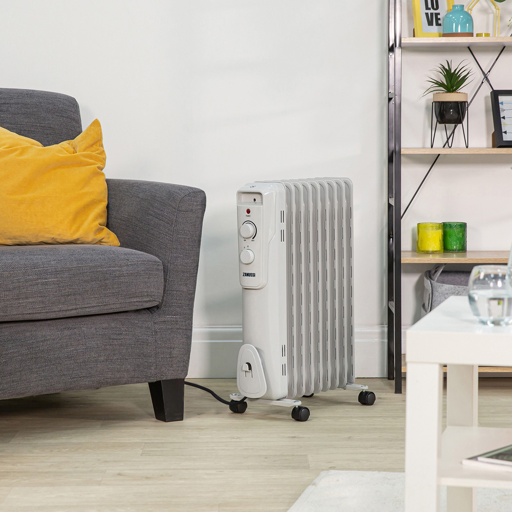 Zanussi Light Grey 9-Fin Oil Filled Radiator 2000W Image 2