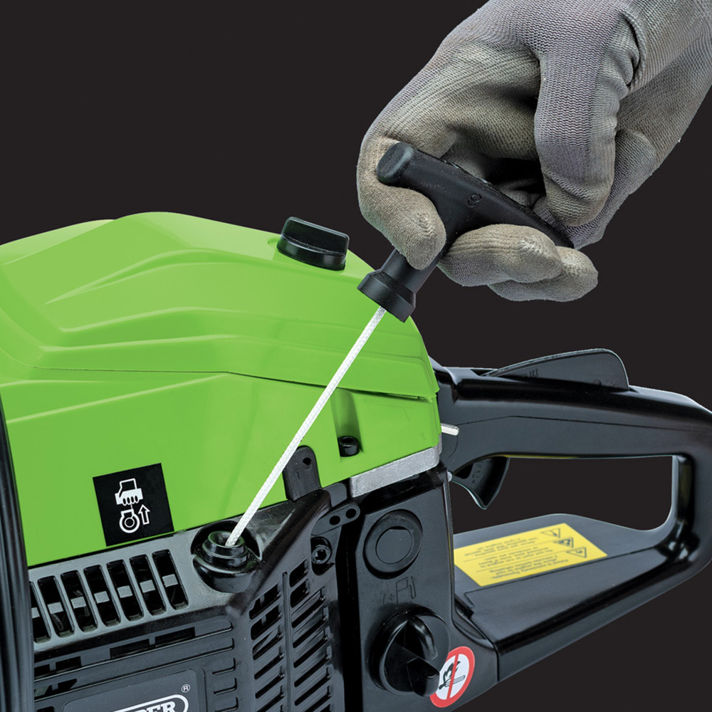 Draper Petrol Chainsaw 500mm Image 4
