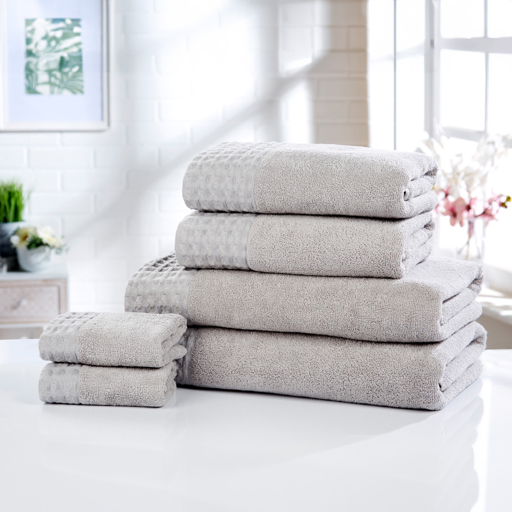 Rapport Home Retreat Silver Cotton Bath Towel Image 2