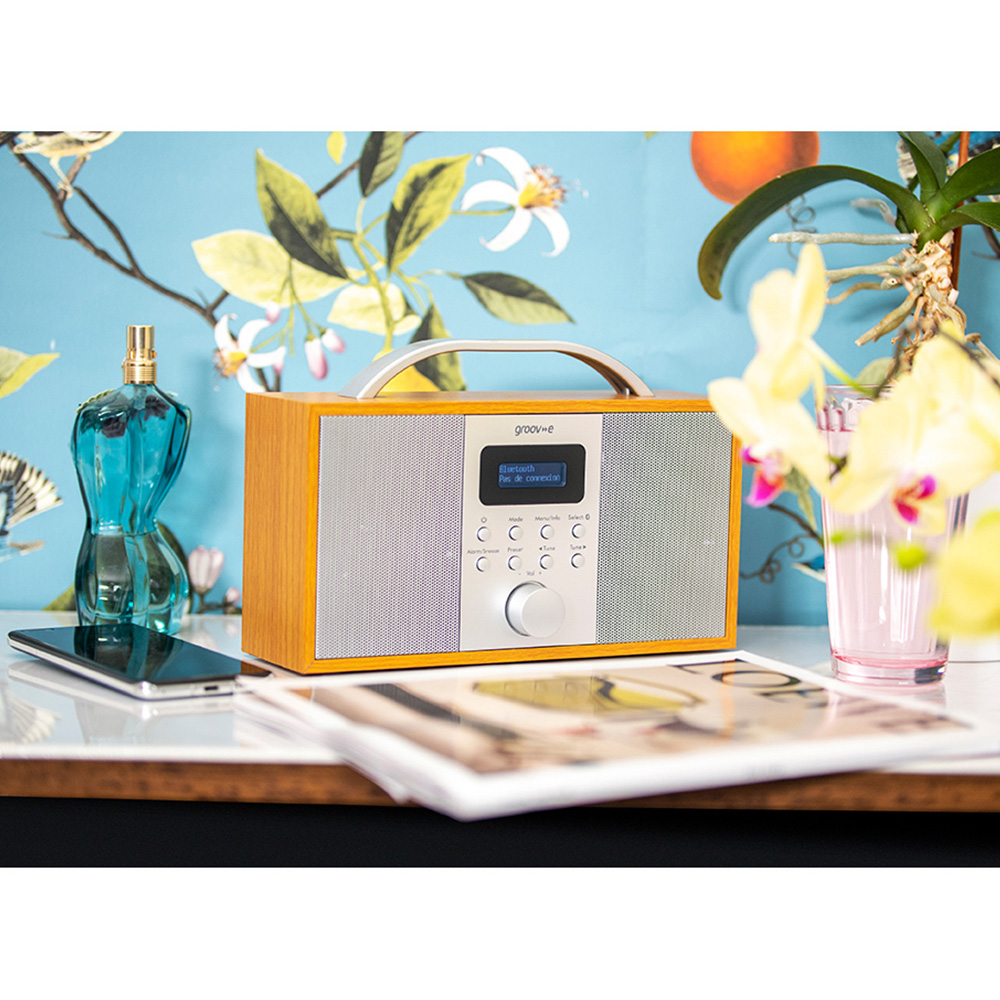 Groov-e Boston Portable DAB and FM Digital Radio Image 2