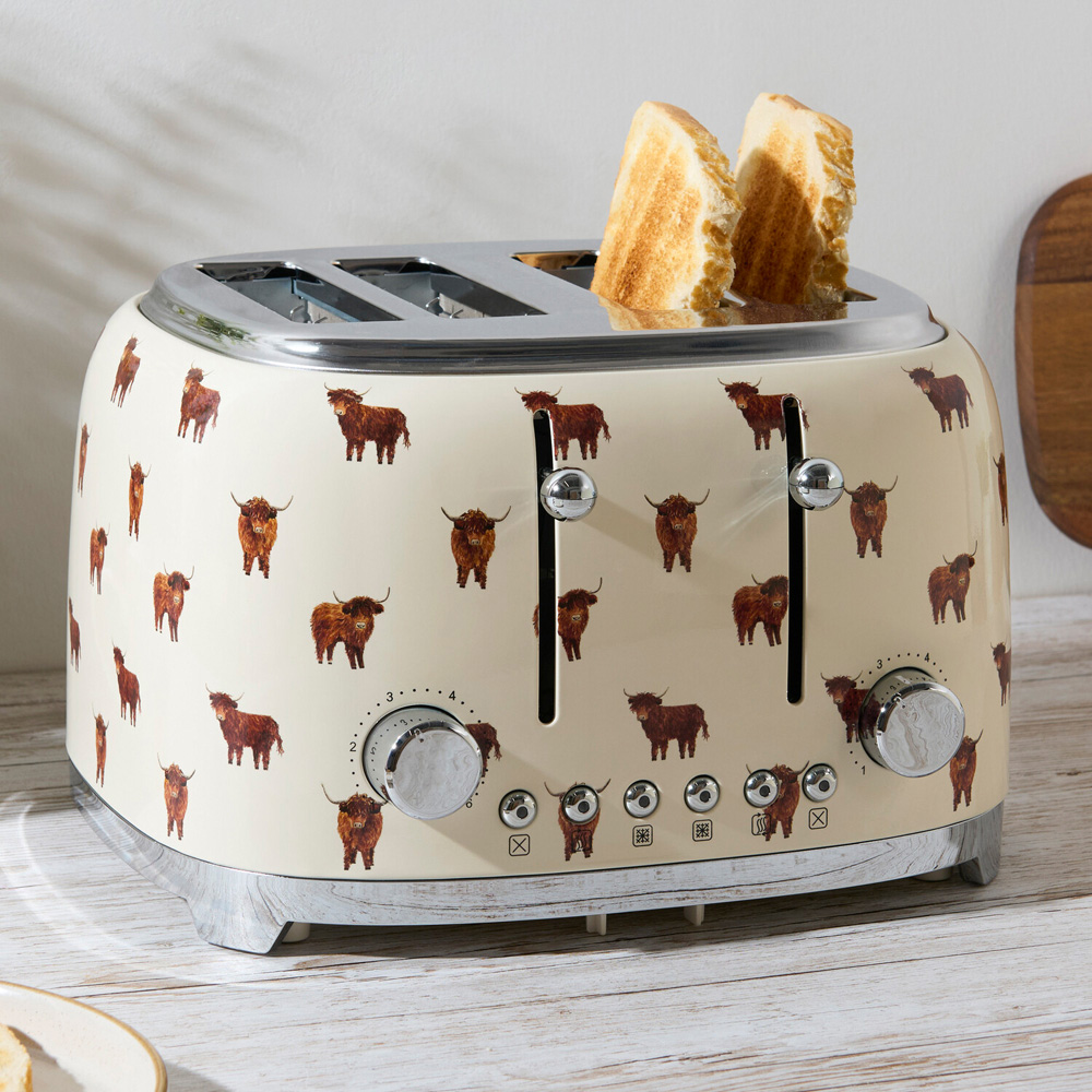 Highland Cow 4 Slice Toaster Cream Image 2