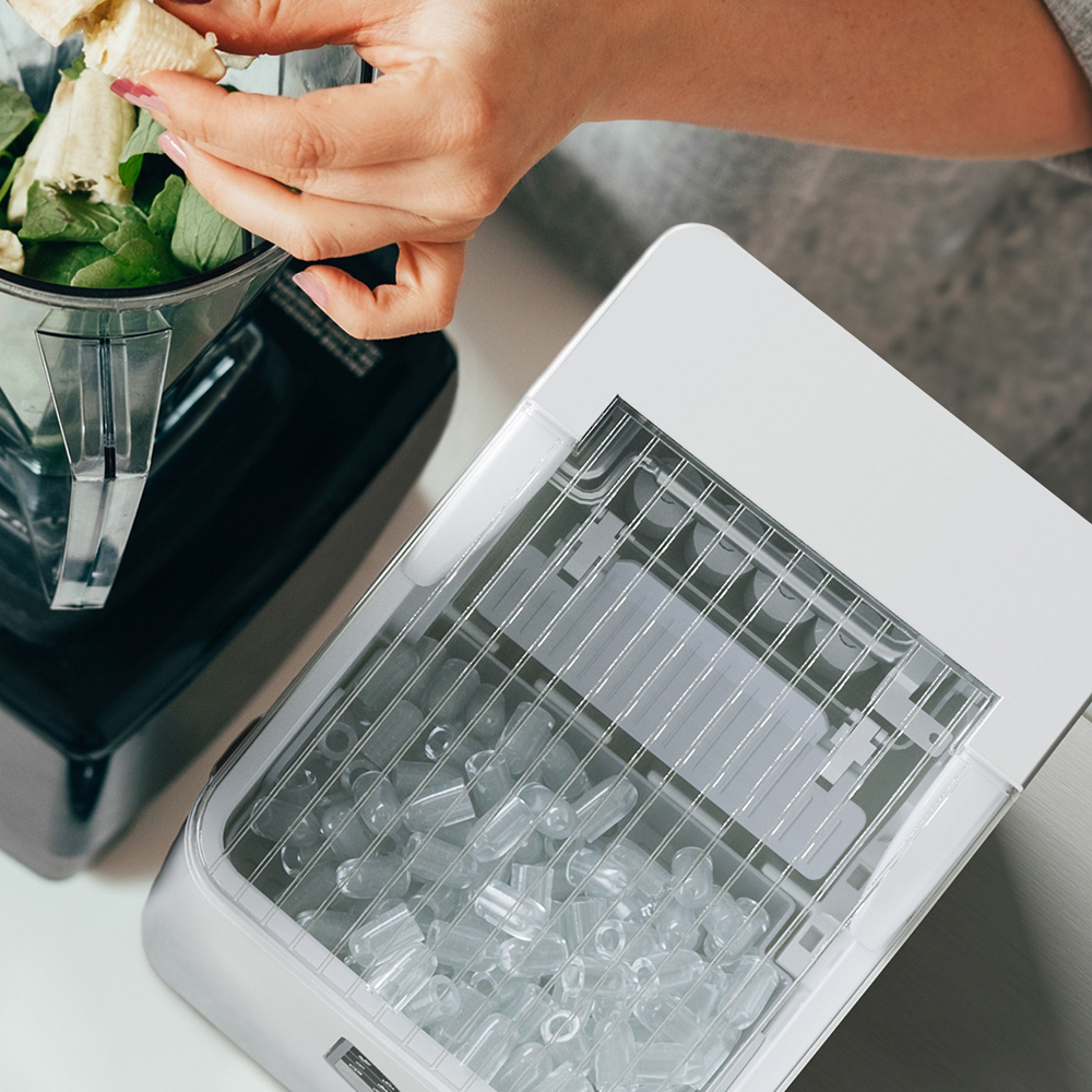 Pro Breeze PB-IM01W-UK White Countertop Ice Cube Maker 2L Image 7