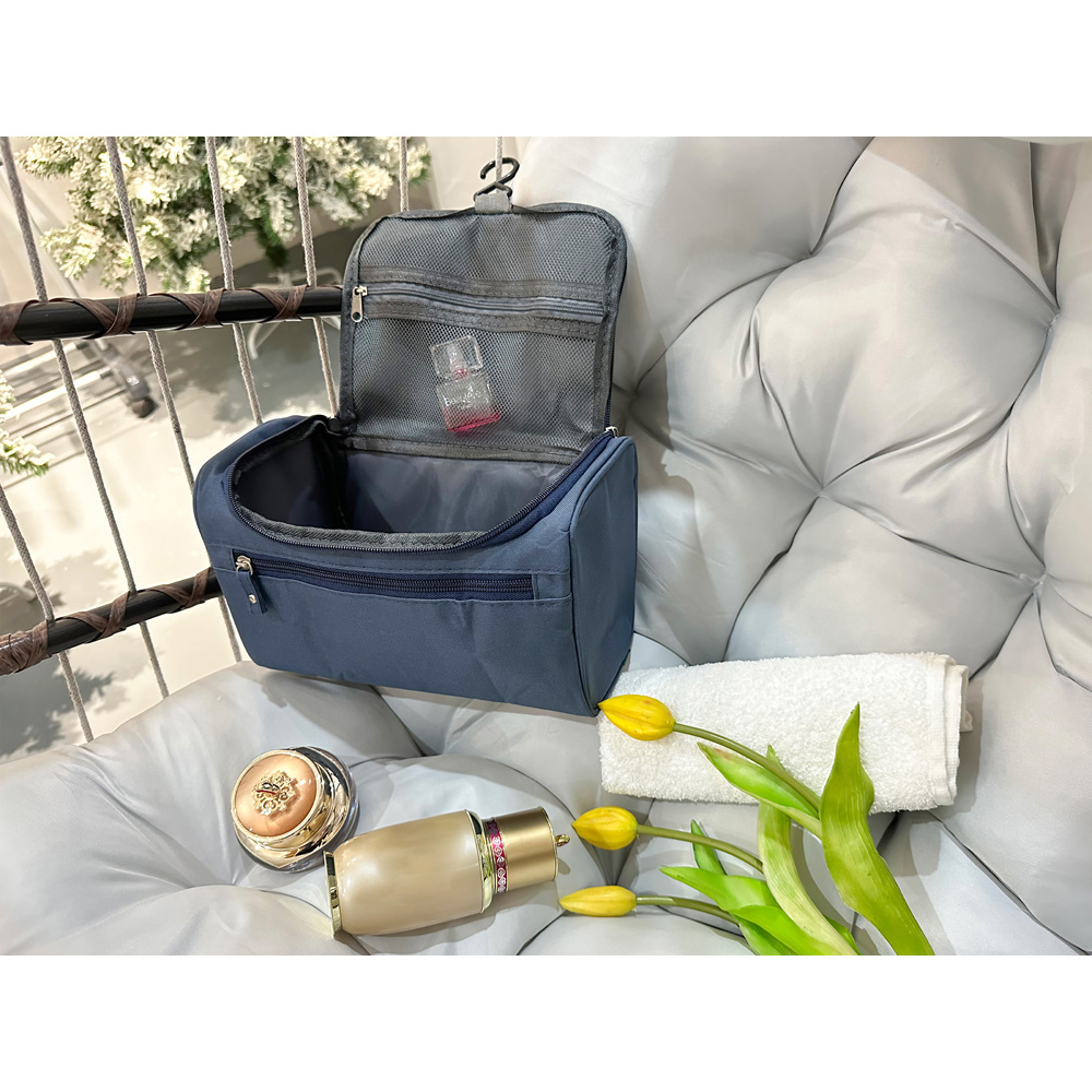 Avilo Blue Toiletry Bag Image 6