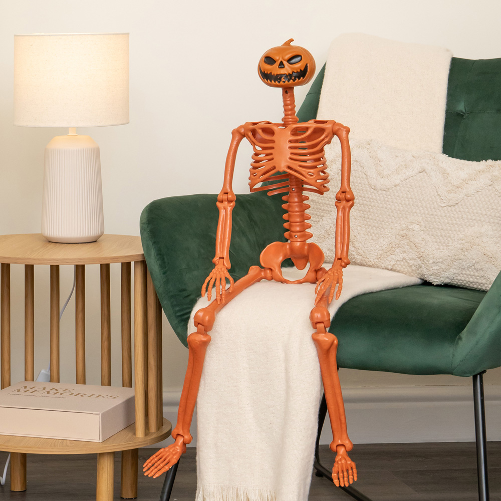 Samuel Alexander Poseable Pumpkin Skeleton Hanging Halloween Decoration 90cm Image 7