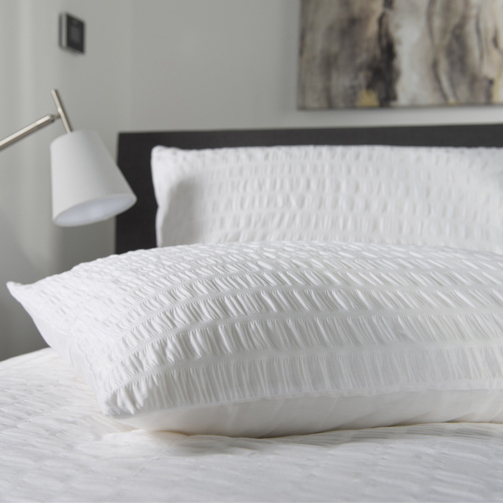 The Lyndon Company Stamford Double Seersucker Duvet Set Image 2