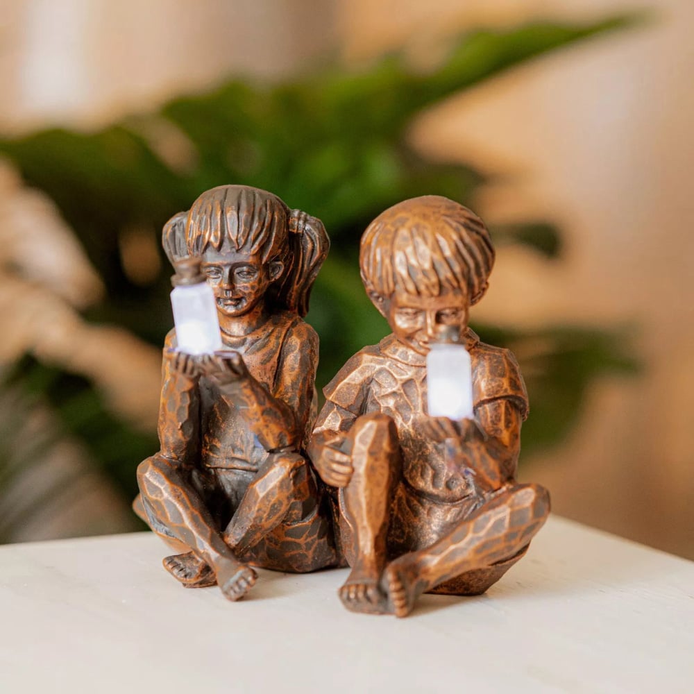 Garden Mile Boy and Girl Solar LED Garden Ornaments 2 Pack Image 4