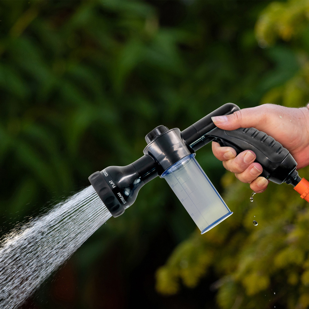 wilko Black 8 Mode Garden Hose Spray Gun with AntiSlip Handle Wilko