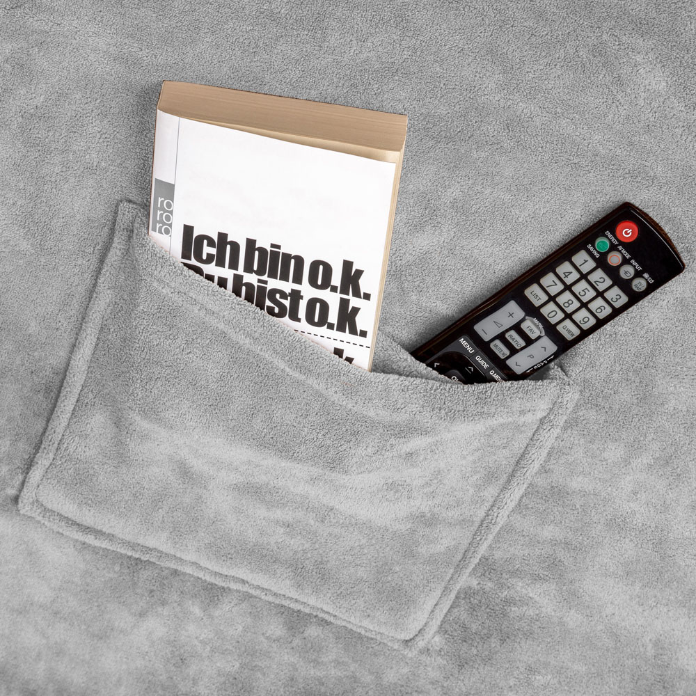 tectake Grey Wearable Snuggle Throw with Arms 180 x 150cm Image 5