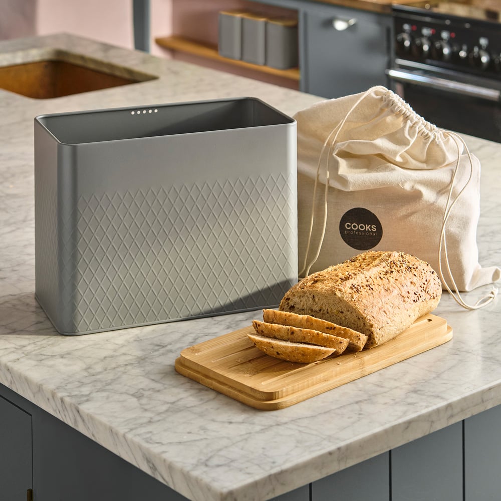 Cooks Professional Dark Grey Diamond Pattern Bread Bin with Linen Bag and Bamboo Lid Image 7