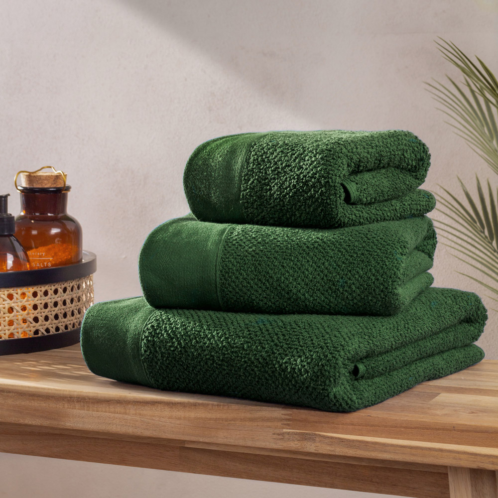 furn. Textured Cotton Dark Green Bath Towels and Sheets Set of 4 Image 2