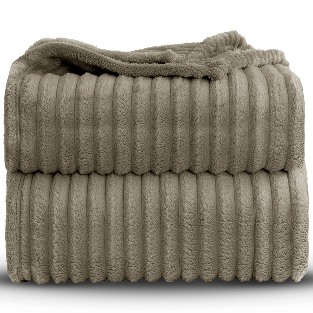 Velosso Bellissima Beige Plush Throw 150 x 200cm Image 3