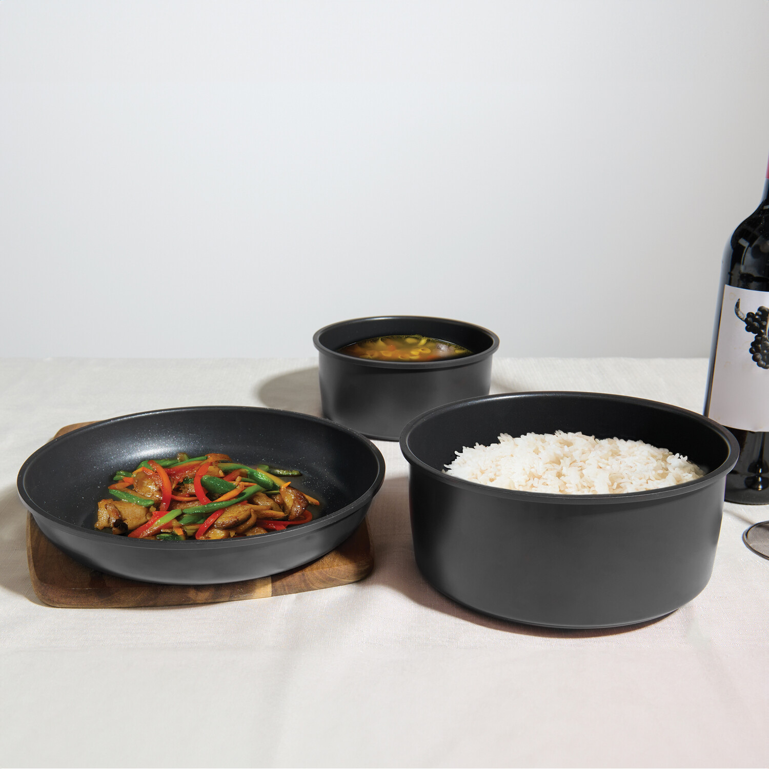 9 Piece Cookware Set with Detachable Handles Black Image 8