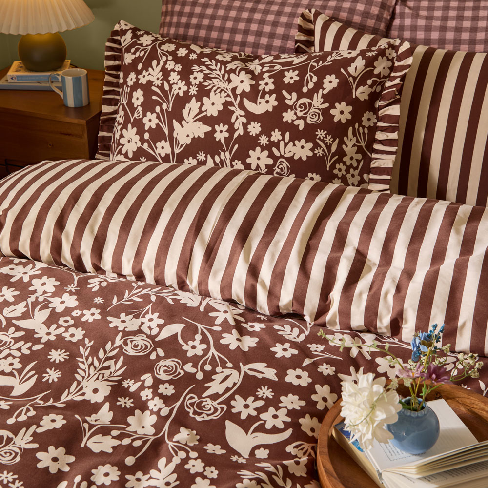 Furn Posie King Size Chocolate Frilled Reversible Duvet Cover Set Image 3