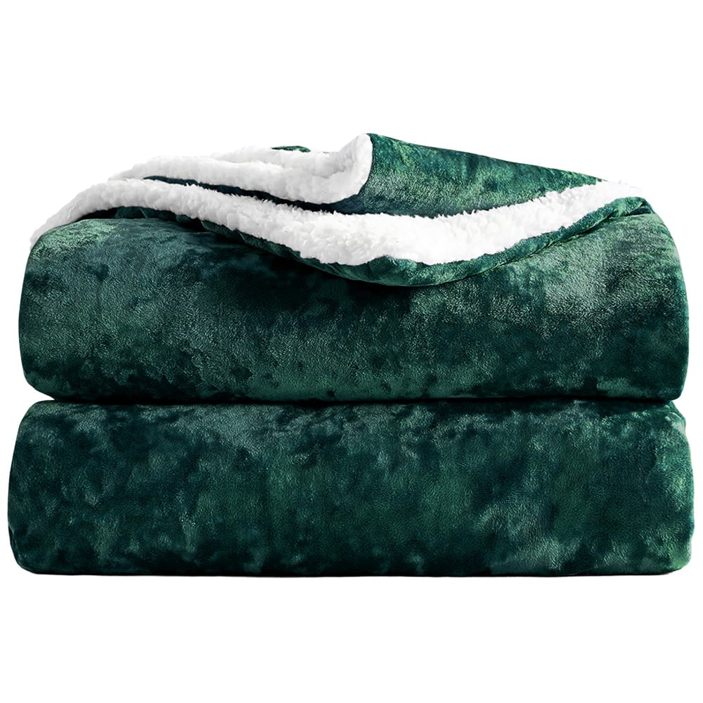 Velosso Emerald Crushed Velvet Throw 125 x 200cm Image 1