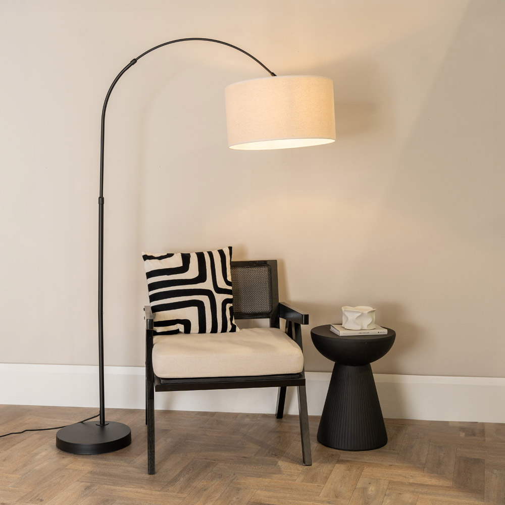 ValueLights Louis White Edge Drum Lamp Shade Black Metal Arched LED Floor Lamp Image 2