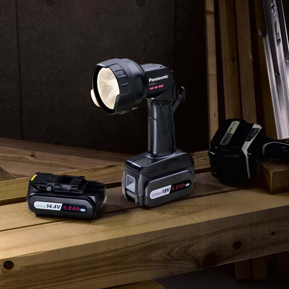 Panasonic EY37C1B 18DV 21.6V Li Torch Image 2