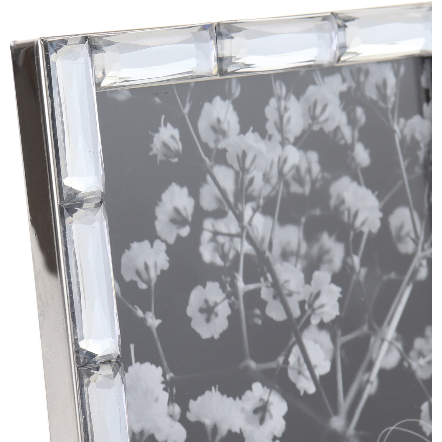 The Port. Co Gallery Maia Silver All Glass Photo Frame 6 x 4 inch Image 3