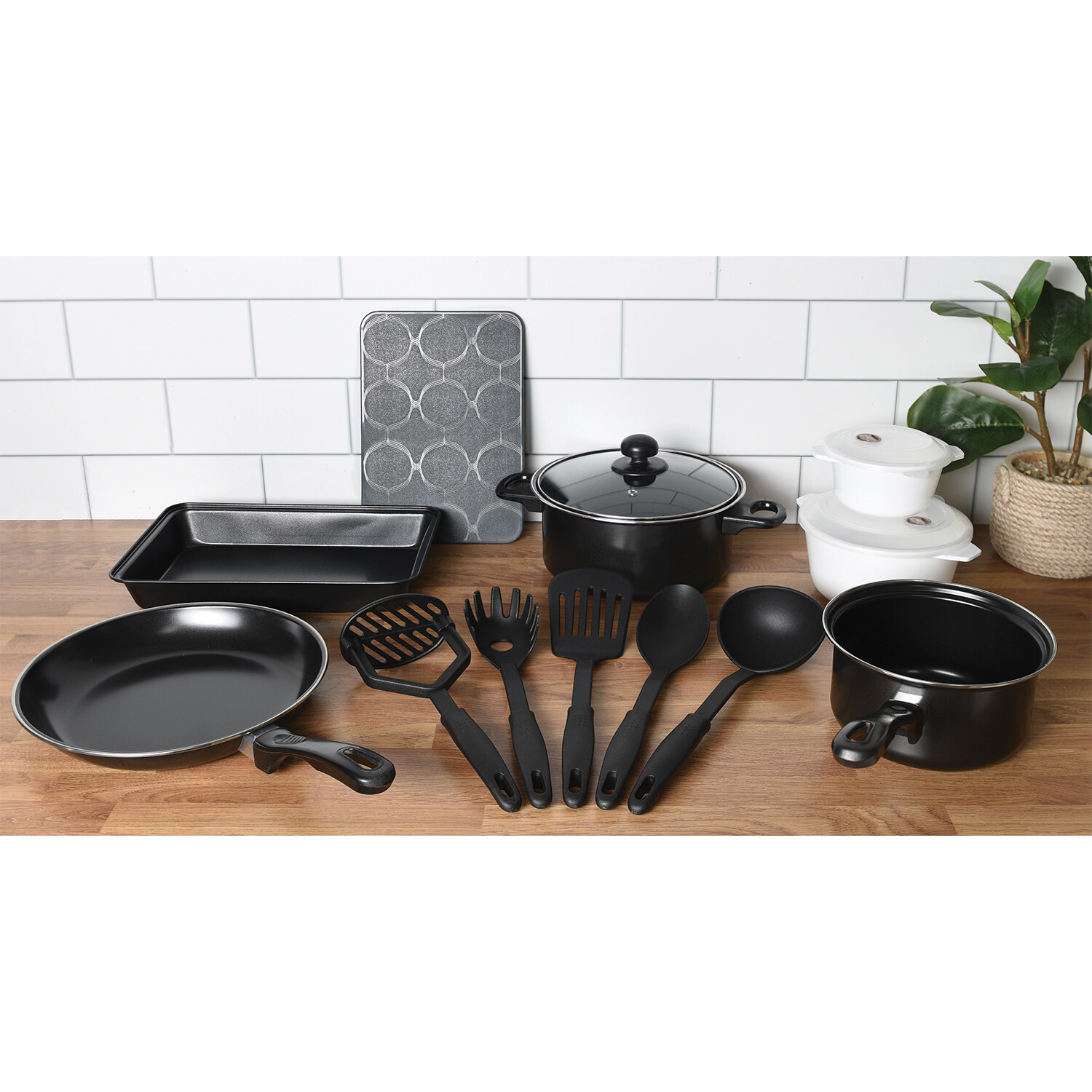 12 Piece Kitchen Starter Set Black Wilko 12 Piece Kitchen Starter Set Black Wilko