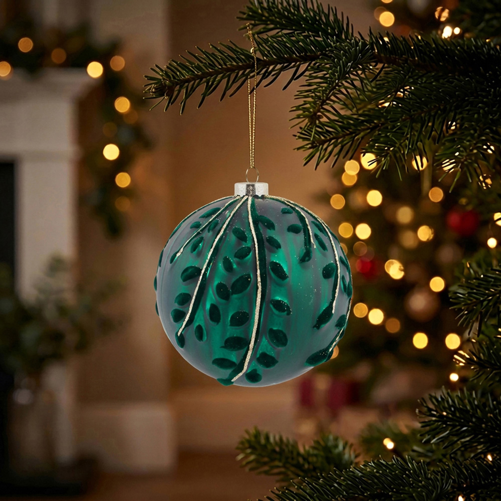 Flocked Detail Bauble Image 3