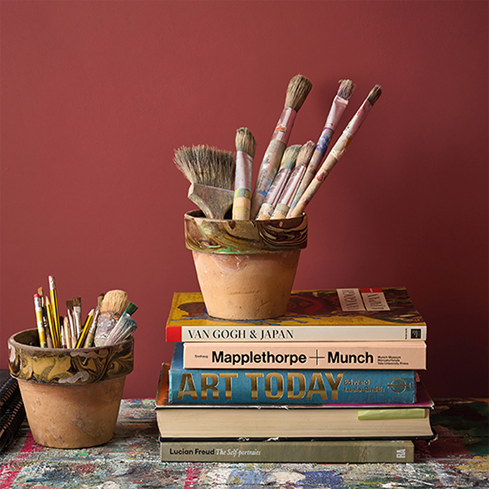 Annie Sloan Primer Red Matt Wall Paint 2.5L Image 4
