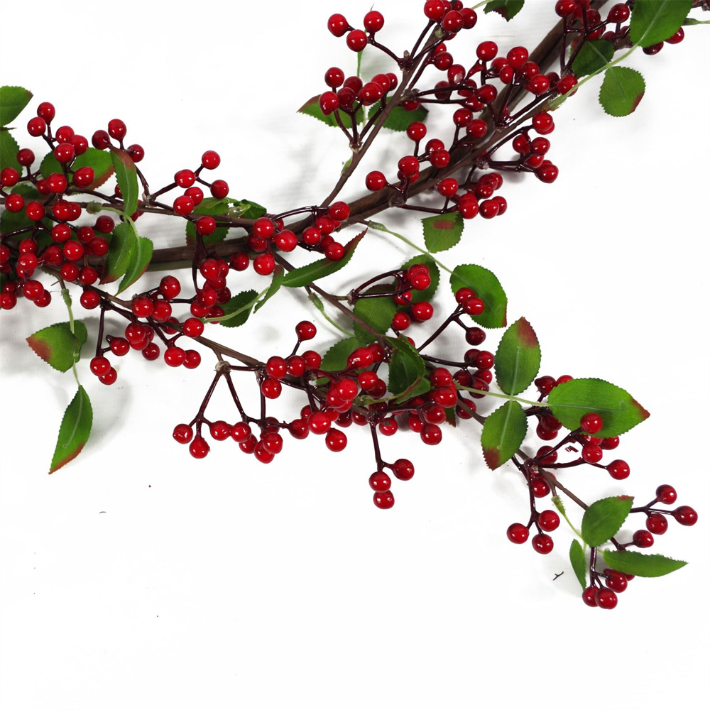 Leaf Luxury Christmas Natural Look Red Berry Floristry Garland 150cm Image 3