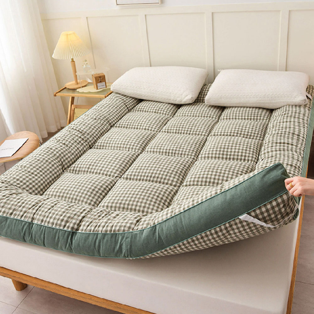 Living and Home Double Green Plaid Quilted Mattress Topper Image 2