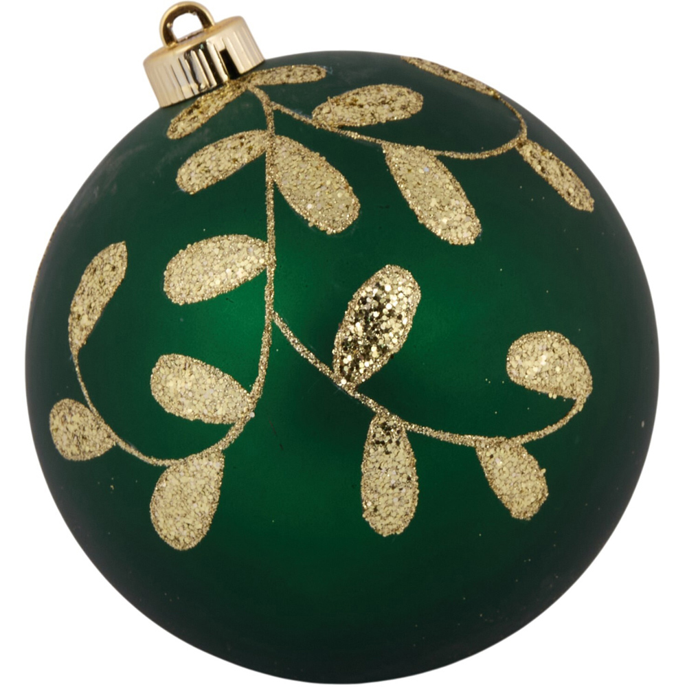 Pack of 32 Timeless Christmas Baubles Image 4