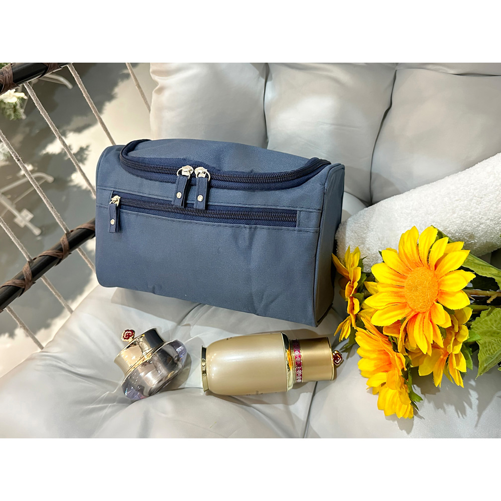 Avilo Blue Toiletry Bag Image 2