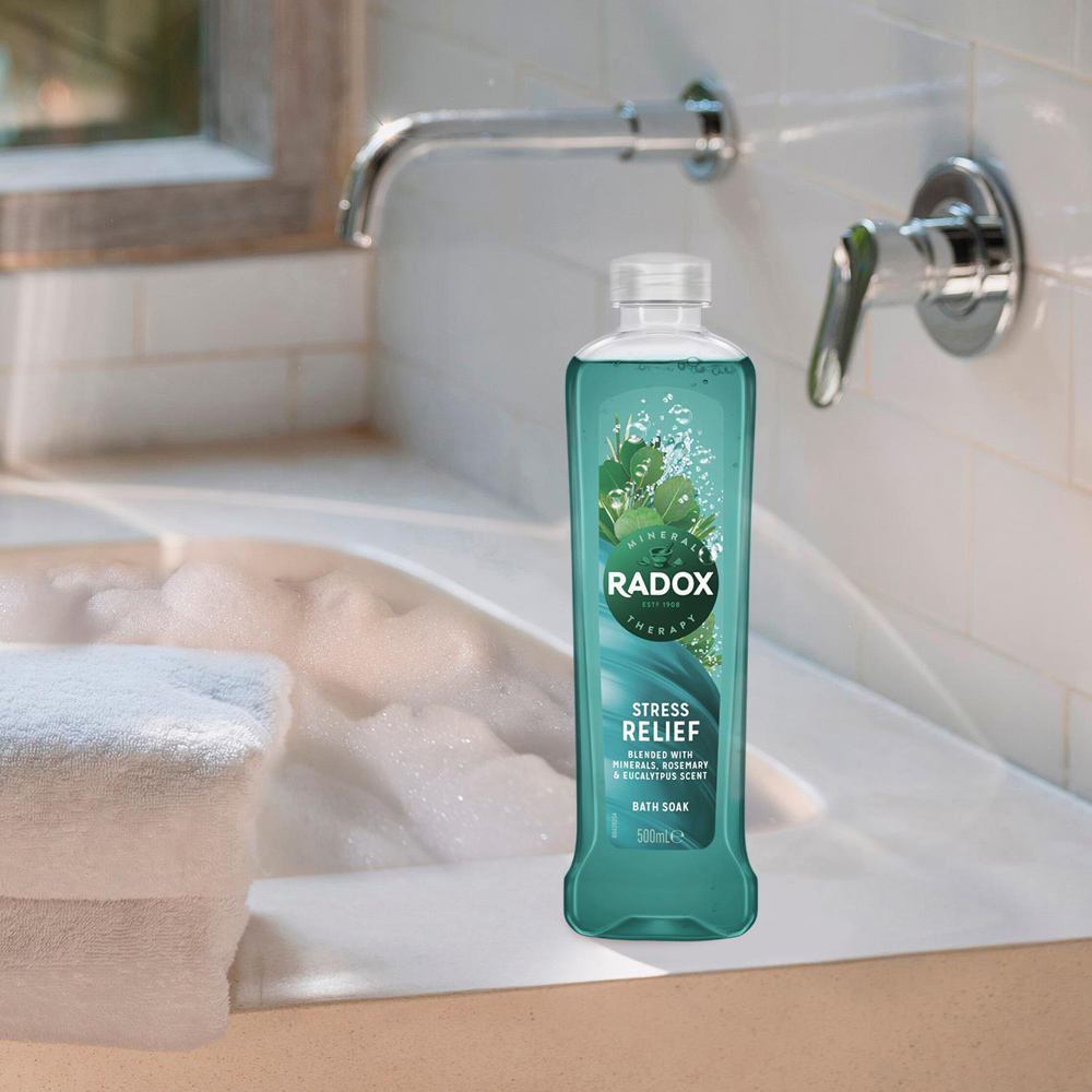 Radox 100% Nature Inspired Fragrance Stress Relief Bath Soak 500ml 6 Pack Image 2