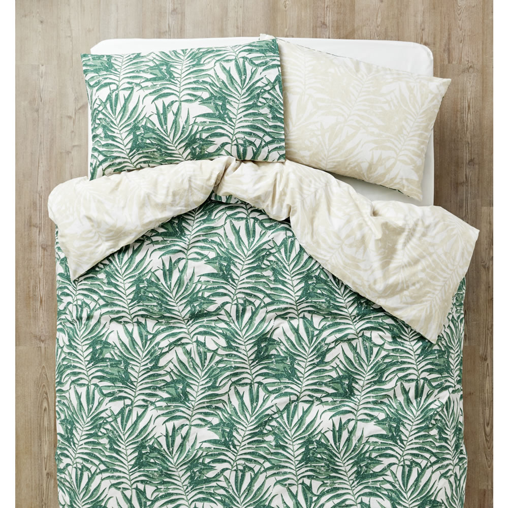 Wilko Tropical Leaves Easy Care King Size Duvet Set Image 3
