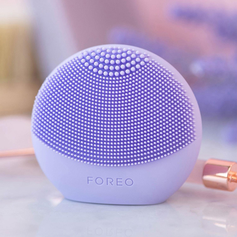 Foreo Luna Play Plus 2 I Lilac You Facial Cleansing Brush Image 2