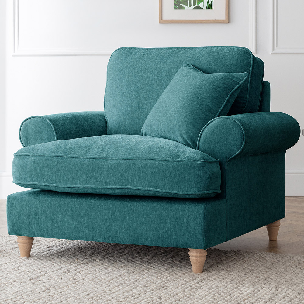 The Victoria Emerald Armchair Image 1